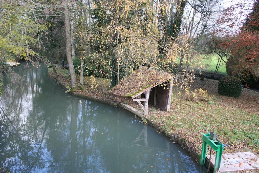 Le Petit Moulin Bed & Breakfast Faverelles Rom bilde
